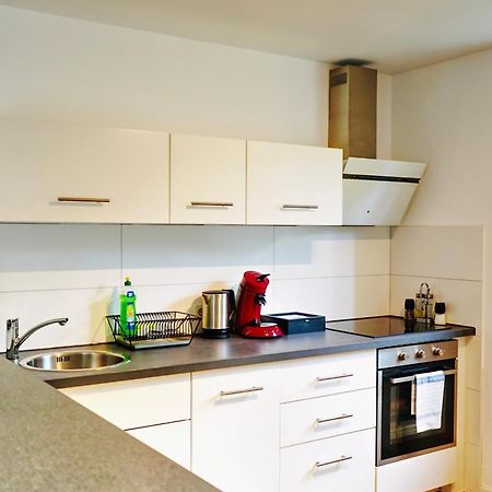 Stilvolles Apartment In Stadtnaehe-Parkplatz- 4 Personen- Balkon 沃尔夫 外观 照片