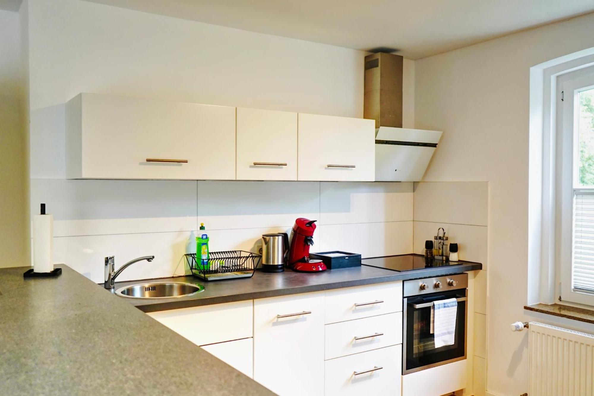Stilvolles Apartment In Stadtnaehe-Parkplatz- 4 Personen- Balkon 沃尔夫 外观 照片