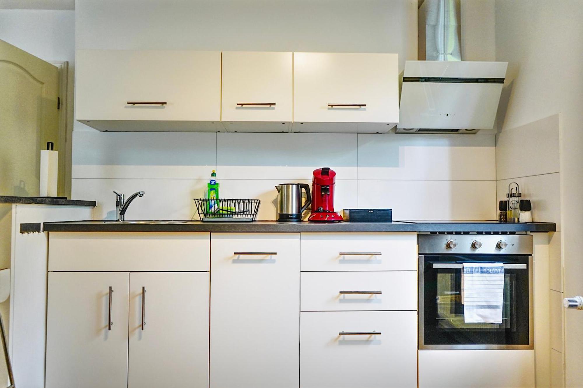 Stilvolles Apartment In Stadtnaehe-Parkplatz- 4 Personen- Balkon 沃尔夫 外观 照片