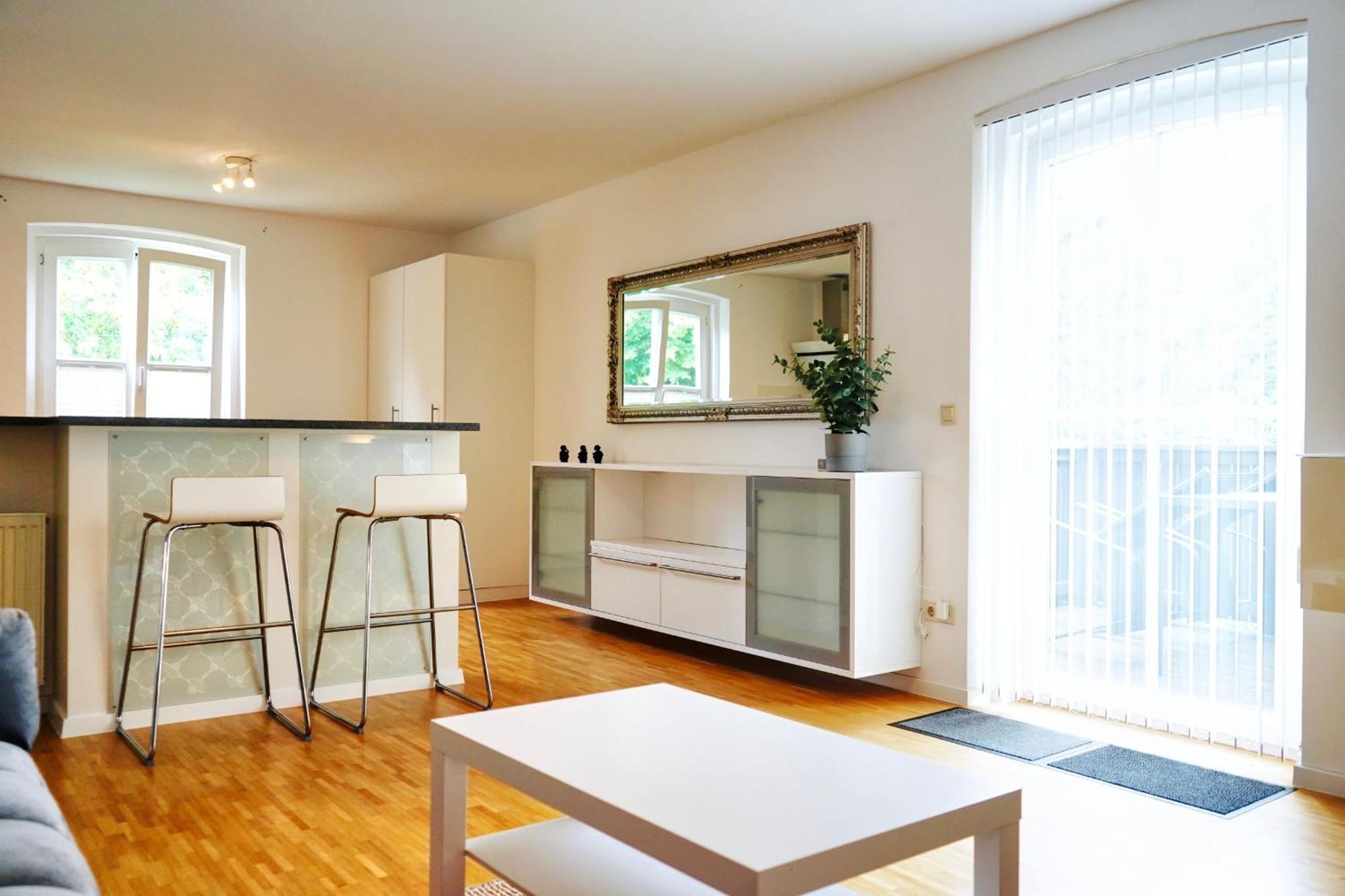 Stilvolles Apartment In Stadtnaehe-Parkplatz- 4 Personen- Balkon 沃尔夫 外观 照片